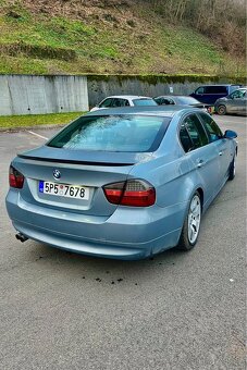 BMW E90 325d - 4