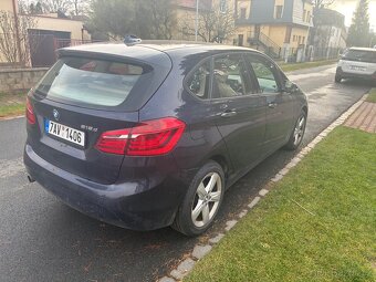 BMW 218d Active Tourer DPH 247t.km kůže 30.4.2015 4,1l - 4