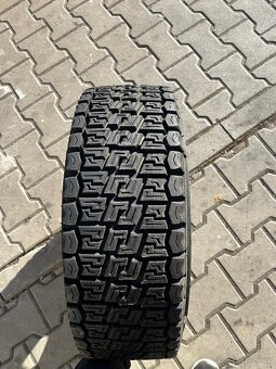 šotolinové pneumatiky s Braid 6J 15 - 4
