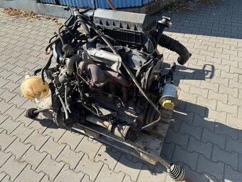 Motor Ford transit 2.2 63kw P8FA + převodovku - 4