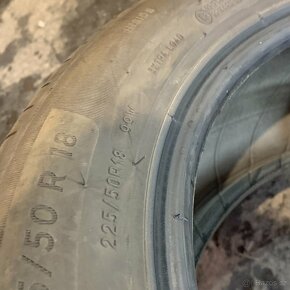 Letní pneu 225/50 R18 99W Michelin  5mm - 4