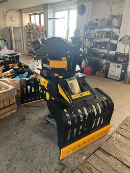 Sortýrovací drapák MB CRUSHER - 4