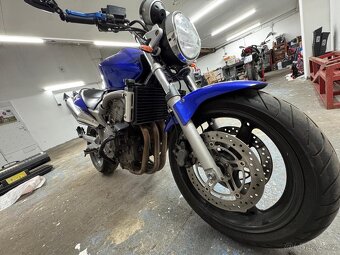 Honda Hornet - 4