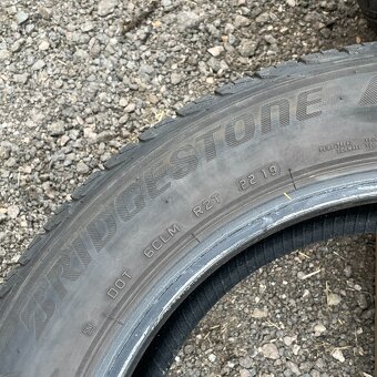 Letní pneu 215/55 R17 94V Bridgestone 5,5mm - 4