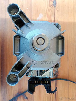 Náhradní díly na Elektrolux EWT1016, elektromotor - 4
