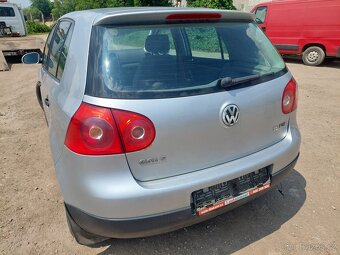 Volkswagen Golf V - 4