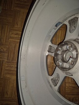 Predam 4 hliníkové kolá Original peugeot 308 lincanbur 4x108 - 4