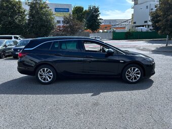 Opel Astra K Sports Tourer+, 2020, najeto 110.301 km - 4