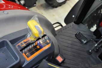 Traktor HANWO HWE 704 C, STAGE V, 4 válcový motor Víčko - 4