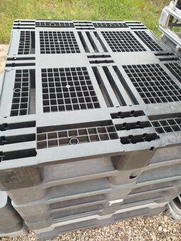 Plastové palety 120x100 extra pevné - 4