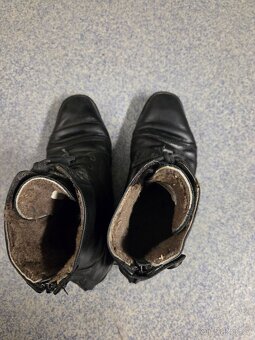 Zimni pérka Cassini - 4