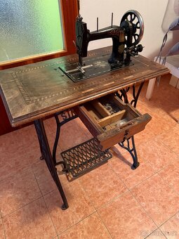 Šicí stroj SINGER - 4