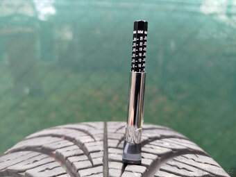 Prodám celoroční pneumatiky Goodyear 185/65 R15 88T - 4