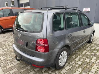 Volkswagen Touran 1,9 TDI 77kW Comfortline (2007) - 4