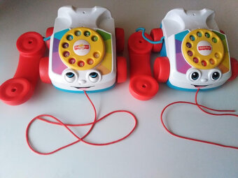 Vláček se zvířátky a zvuky a Fisher-Price Tahací telefony. - 4