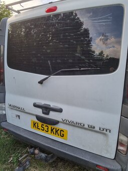 Opel Vivaro 1.9 - 4