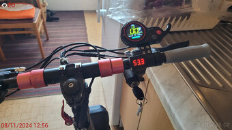 Elektrická koloběžka se sedlem Kugoo kirin m4 Pro - 4