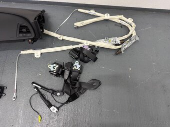 Opel Astra J palubní deska Airbagová sada - 4