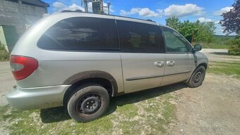 Chrysler grand Voyager 2.5CRDI - 4
