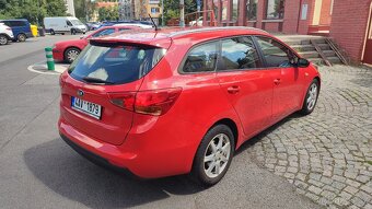 KIA Ceed SW, kombi, 1.6 benzin, 2015, 115tis. km - 4