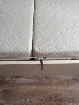 manželská postel IKEA Malm 180x200 cm s úložným prostorem. - 4