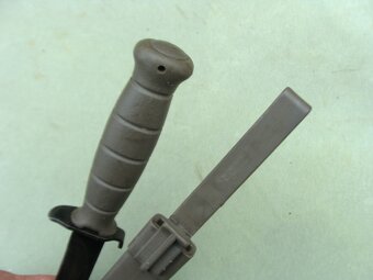 Útočný nůž GLOCK - 4