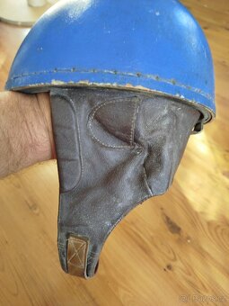 Stará dobová helma přilba kokos na veterán moped dekorace - 4