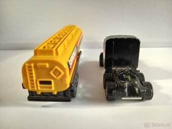 MATCHBOX CONVOY - KENWORTH AERODYNE + CISTERNA SUPERGAS - 4