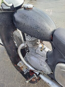 Jawa 250 kyvaĉka typ 353 - 4