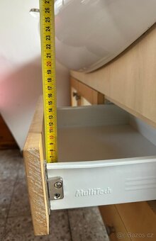 Koupelnová skříňka - 4