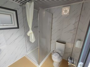 Sanitární kontejner / mobilní wc + sprcha - 4