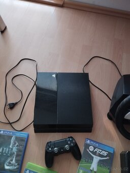Ps4 + příslušenství - 4
