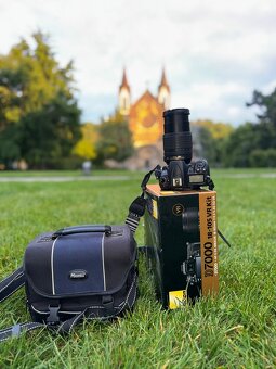 Nikon D7000 + objektiv a brašna - 4