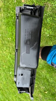 Kastlík před spolujezdce vw Passat b3/ b4 - 4