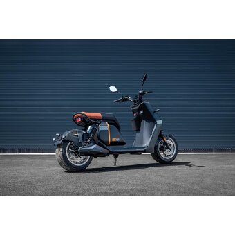 Elektro skutr Leramotors C7, černá - 4