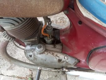 JAWA 250 - 4