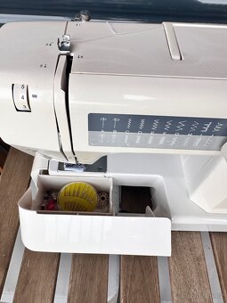 Prodám elektrický šicí stroj AEG NM 1800. - 4