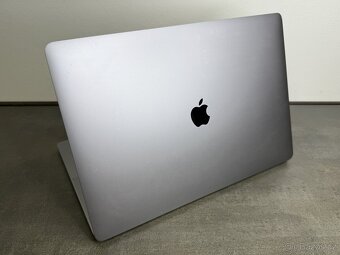 MacBook Pro 16'' 2019 / i7 / 16GB / 512GB SSD / Space Gray - 4