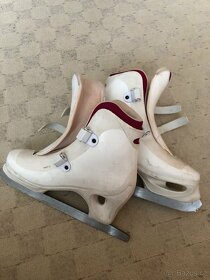 Dámské lední brusle - 4