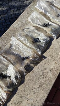 Šrouby, matice všehochuť nové - 4