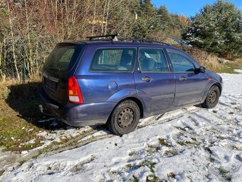 Ford Focus Mk1 1.6 Combi Ghia - 4