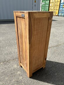 Dřevěná komoda - 4