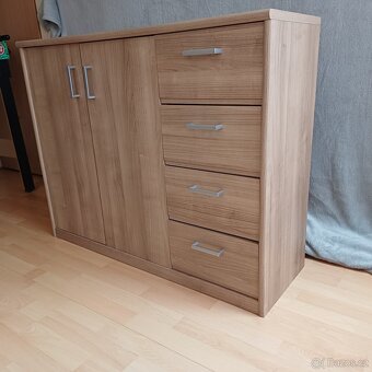 Skříňka - 4
