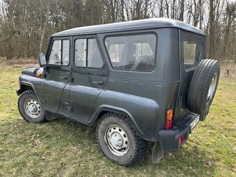 UAZ Hunter - 4