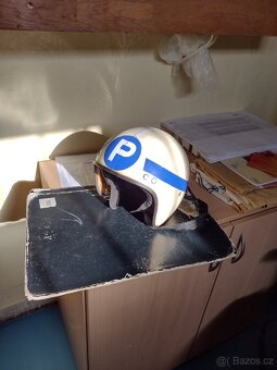 Regulčik komplet ,helma , opasek x , brašna. - 4
