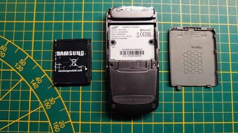 Samsung D900i - 4