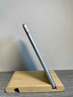 iPhone 8 Plus - 4