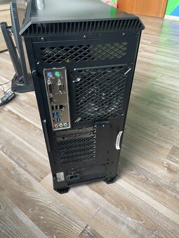 Herní PC RTX 2060 SUPER s monitorem - 4