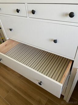 Komoda IKEA HEMNES se zrcadlem a sklem - 4