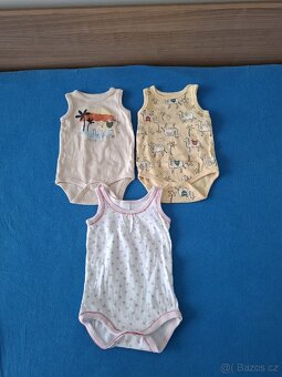 Oblečení na holčičku velikost 74 - 4